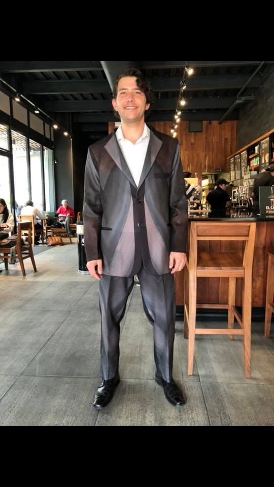 le gustaría un diseño especial y que se lo entreguemos estampado